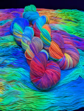 Load image into Gallery viewer, Pink Pony Yarn Club Pre-Order: &quot;Hi-Fidelity&quot; (Blacklight/UV Reactive)
